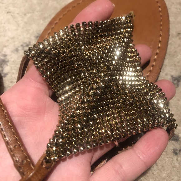 Flats - Picture 2 of 4